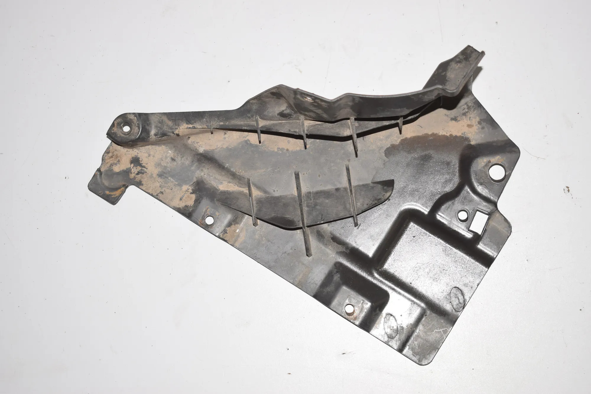 Front Left Arch Liner Rear Part – OEM 7159189 · BMW 3 Coupe (E92) BMW 3 Coupe (E92) 2009 – 2