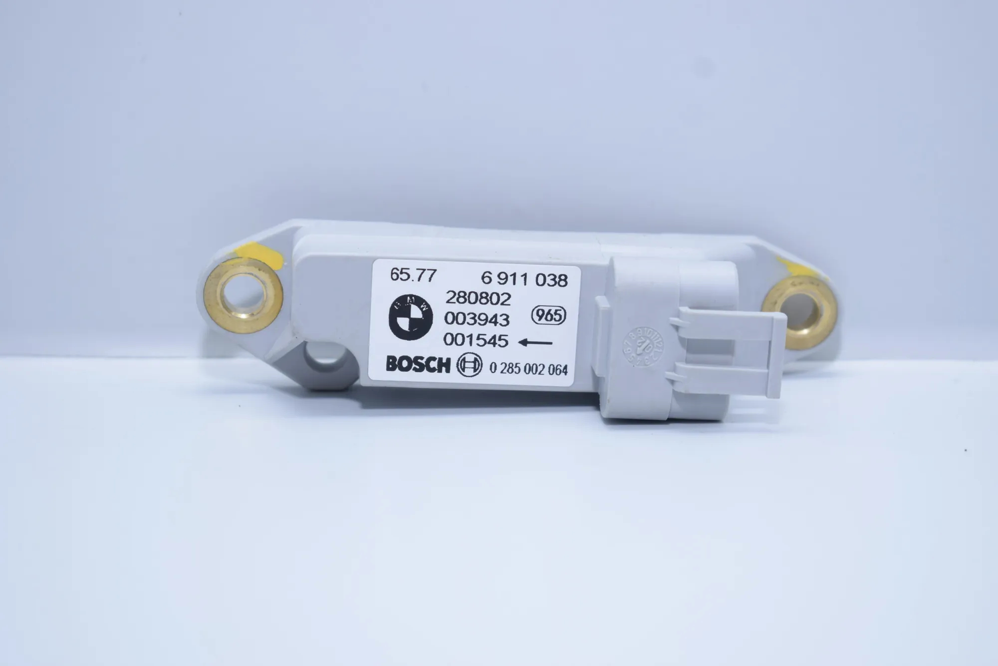 Right Side Impact Sensor – OEM 6911038 · BMW X5 (E53) 4.4 i 2002
