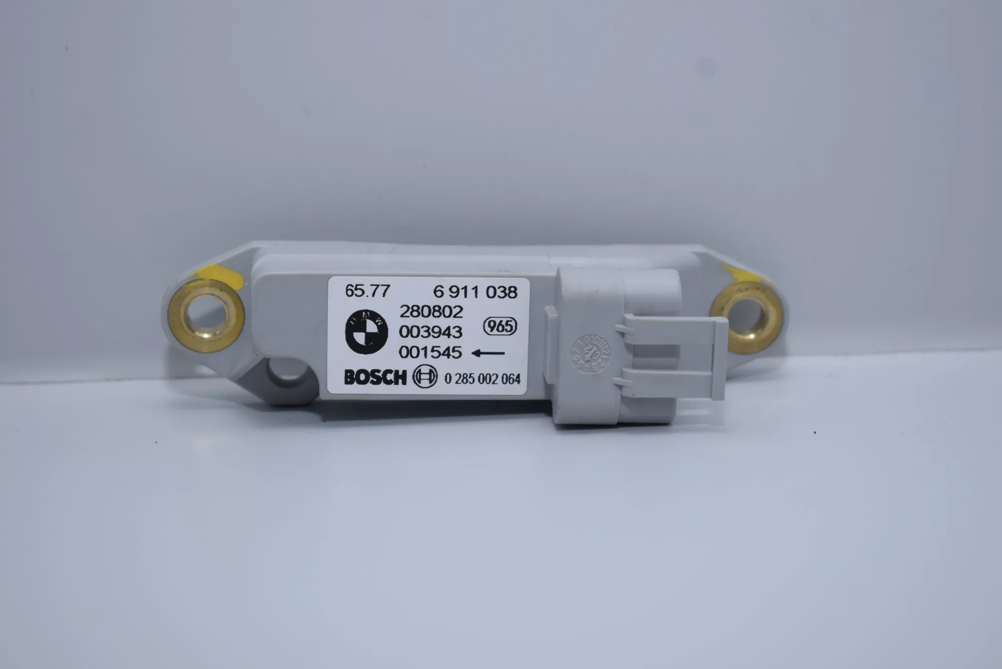 Left Side Impact Sensor – OEM 6911038 · BMW X5 (E53) 4.4 i 2002 – 2