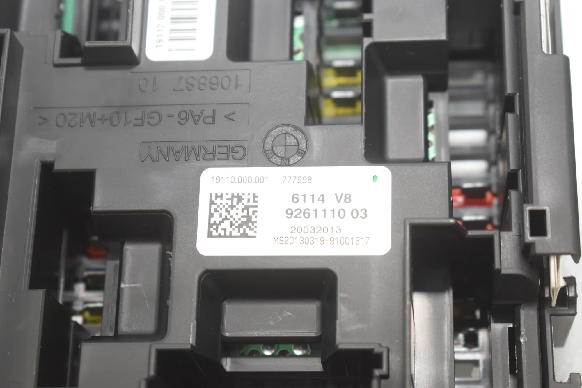 Fuse Box – OEM 9261110 · BMW 3 Touring (F31) 330 d 2013 – 4