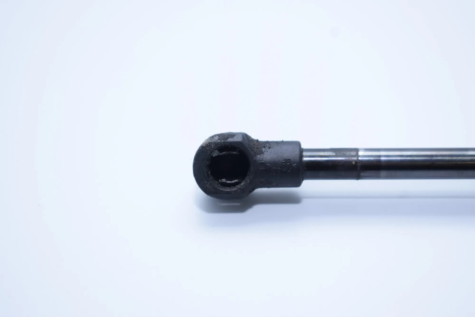 Front Right Bonnet Strut – OEM 8402551 · BMW X5 (E53) 4.4 i 2002 – 6