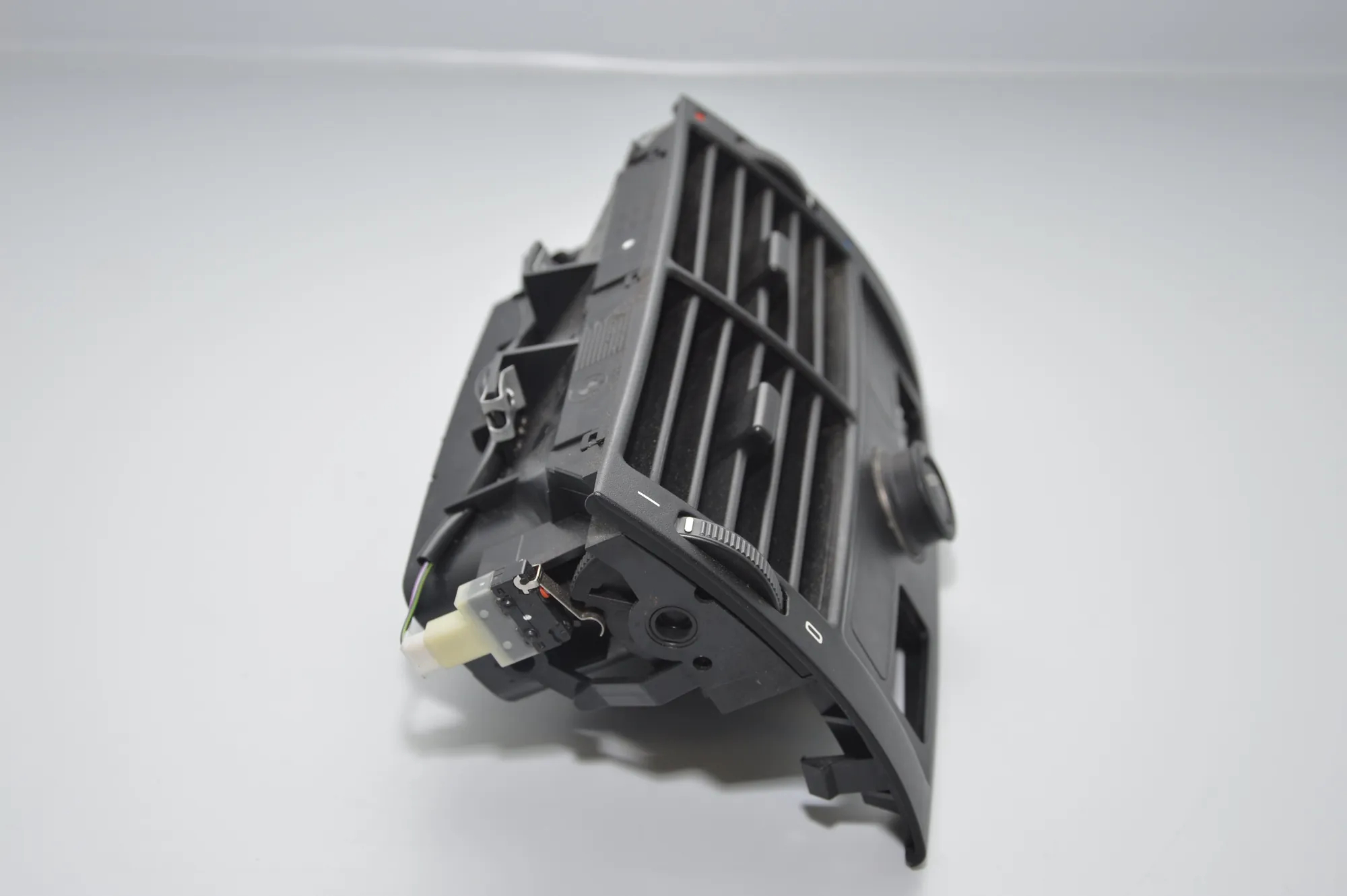 Dashboard Air Vents – OEM 8370910 · BMW X5 (E53) 4.4 i 2002 – 2