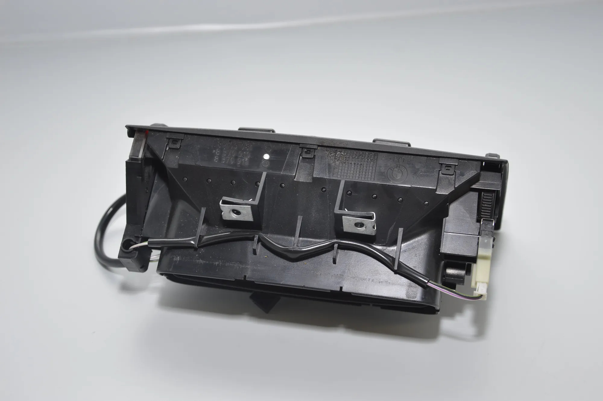 Dashboard Air Vents – OEM 8370910 · BMW X5 (E53) 4.4 i 2002 – 3