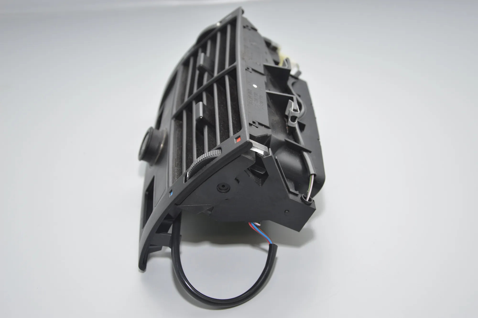 Dashboard Air Vents – OEM 8370910 · BMW X5 (E53) 4.4 i 2002 – 4