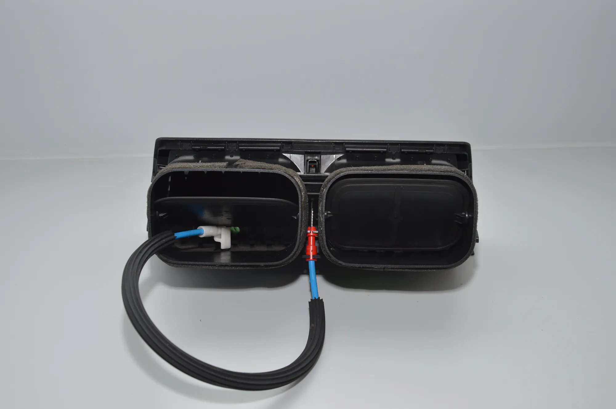 Dashboard Air Vents – OEM 8402221 · BMW X5 (E53) 4.4 i 2002 – 3