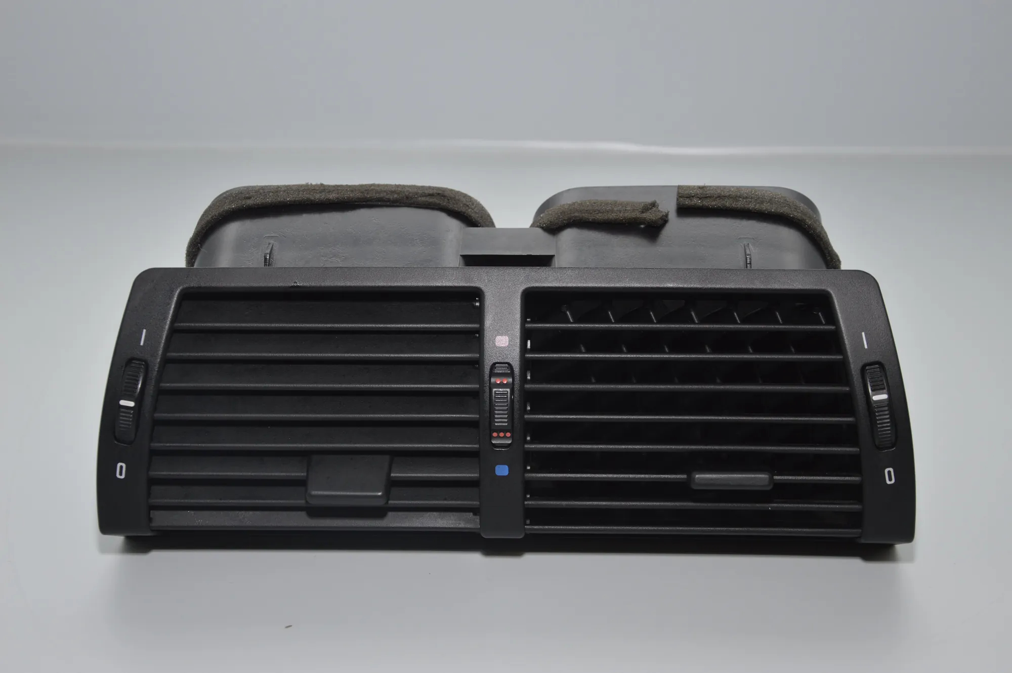 Dashboard Air Vents – OEM 8402221 · BMW X5 (E53) 4.4 i 2002