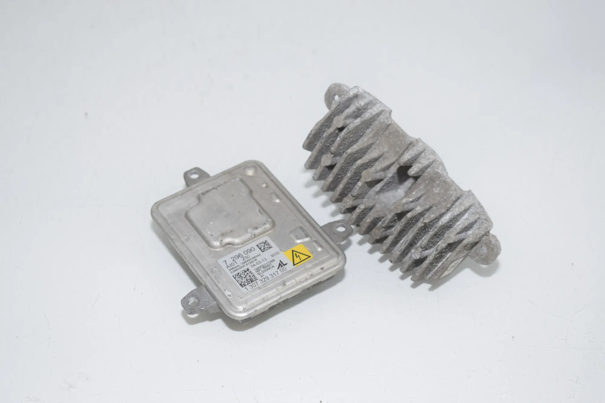 LED Lights Control Unit – OEM 7296090 · BMW 3 Touring (F31) 330 d 2013 – 5