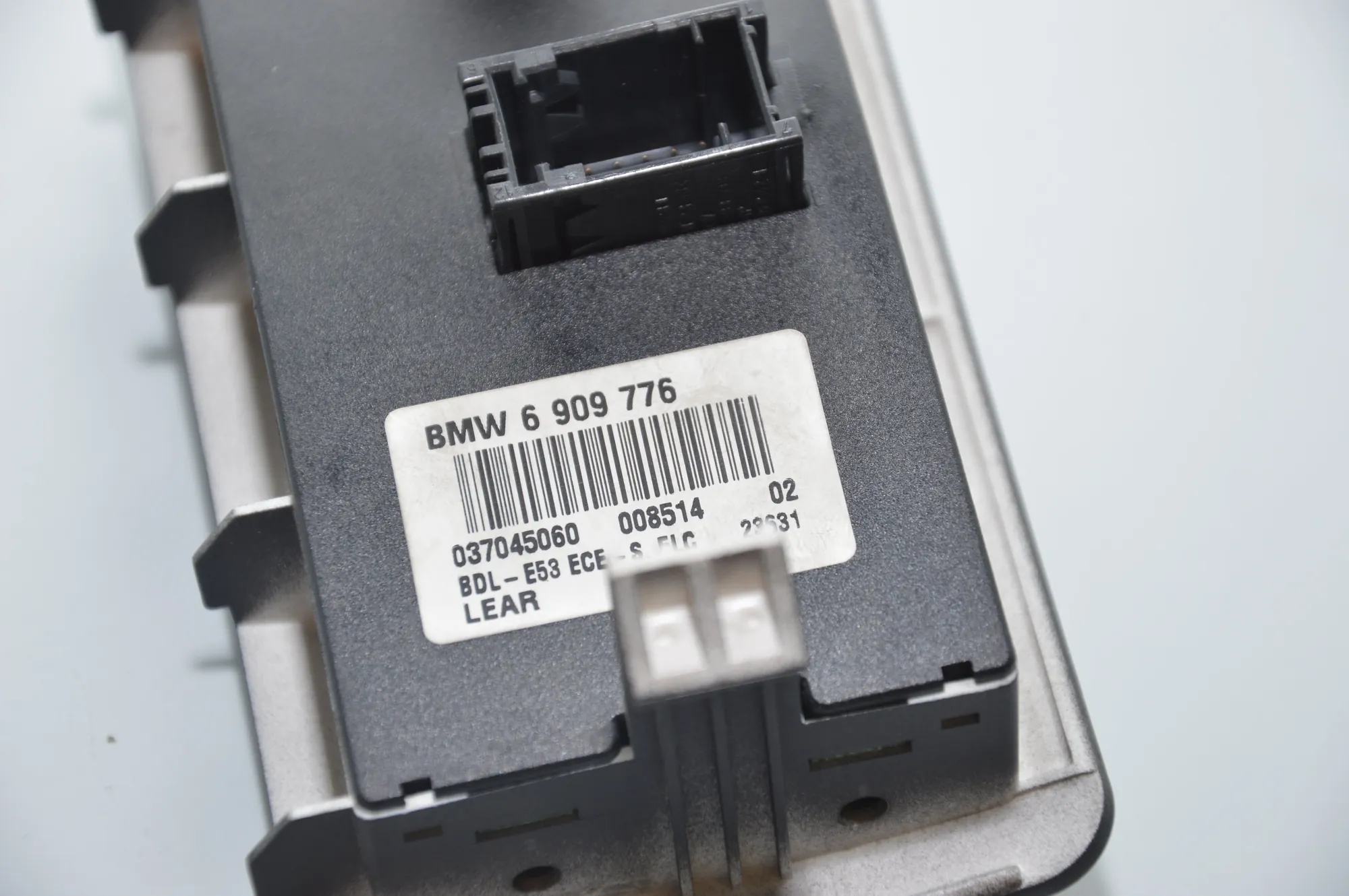 Headlight Switch Control Unit – OEM 6909776 · BMW X5 (E53) 4.4 i 2002 – 2