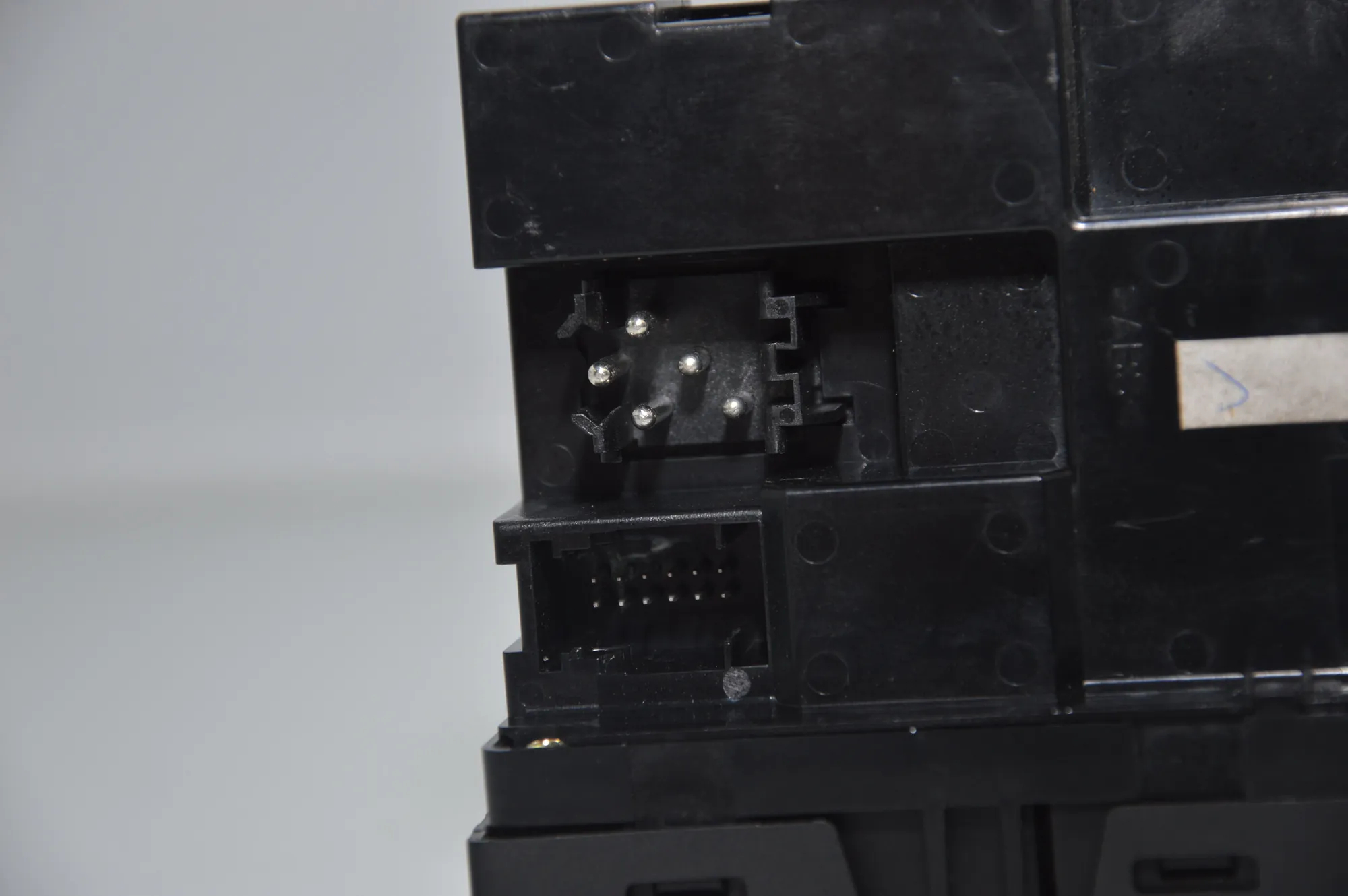 Front Left Door Window Switch – OEM 6925700 · BMW X5 (E53) 4.4 i 2002 – 4
