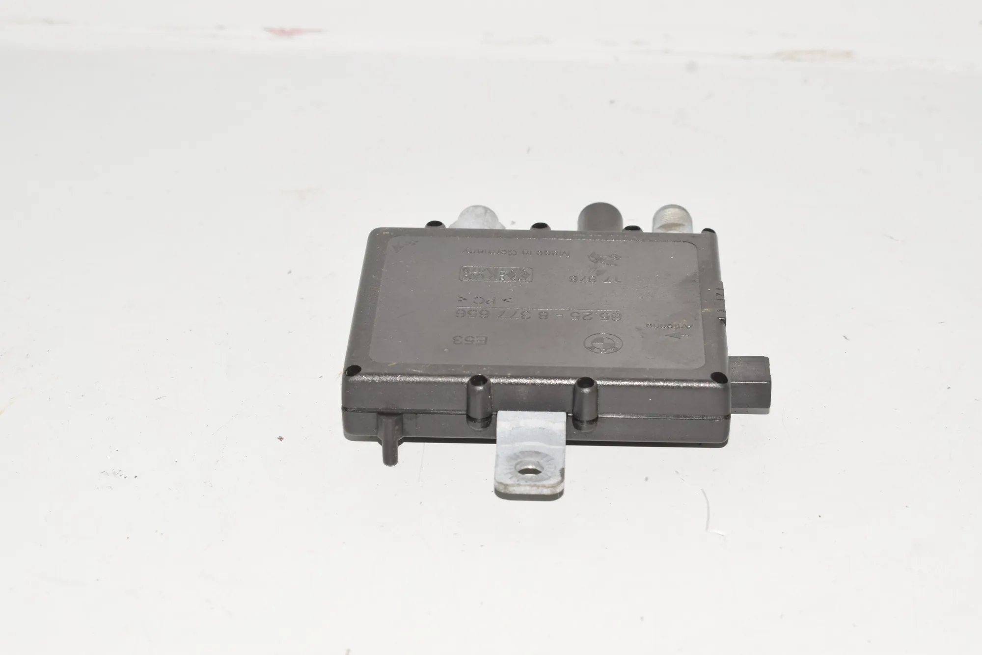 Antenna – OEM 8377656 · BMW X5 (E53) 4.4 i 2001 – 3