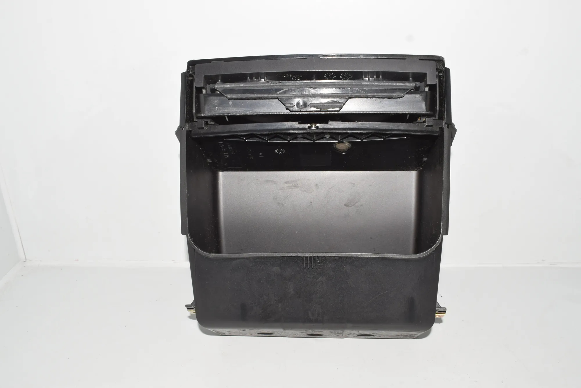 Cup Holder – OEM 8402965 · BMW X5 (E53) 4.4 i 2001