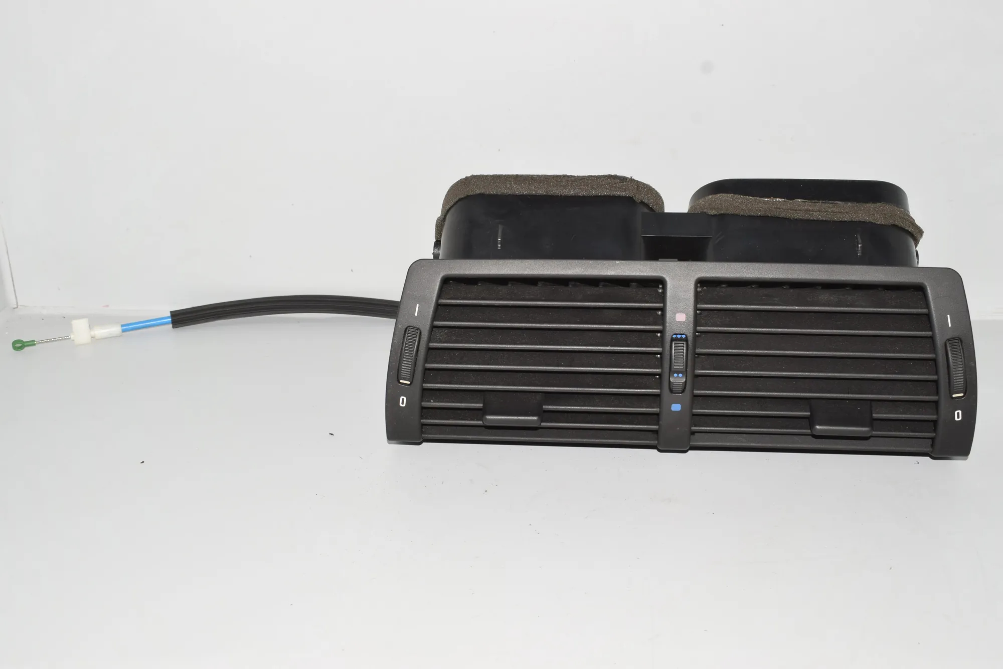 Dashboard Air Vents – OEM 8402221 · BMW X5 (E53) 4.4 i 2001