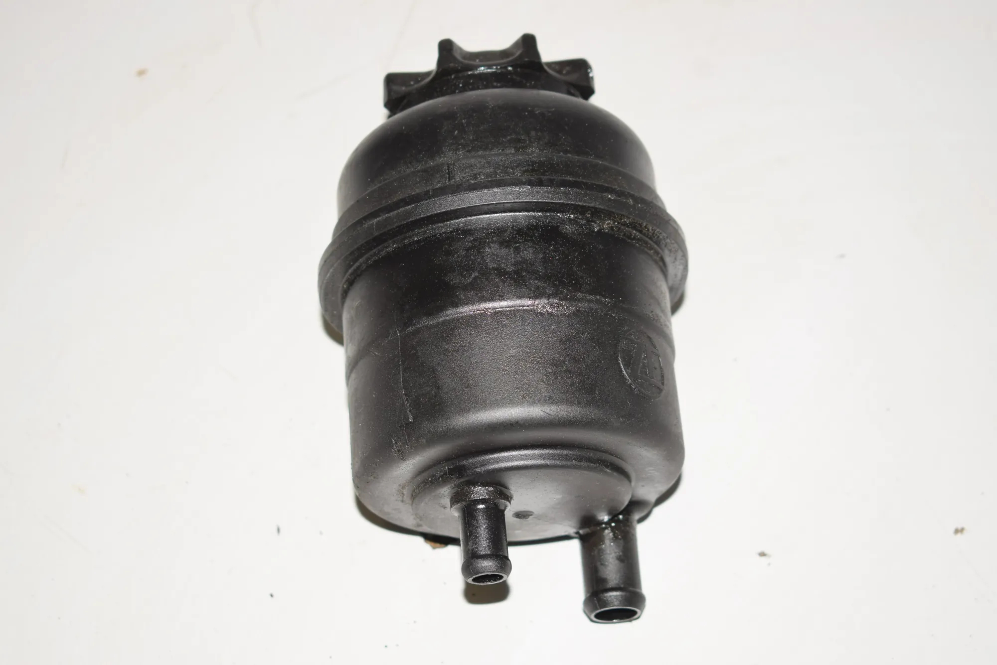 Power Steering Pump Tank – OEM 1097164 · BMW X5 (E53) 4.4 i 2001 – 4