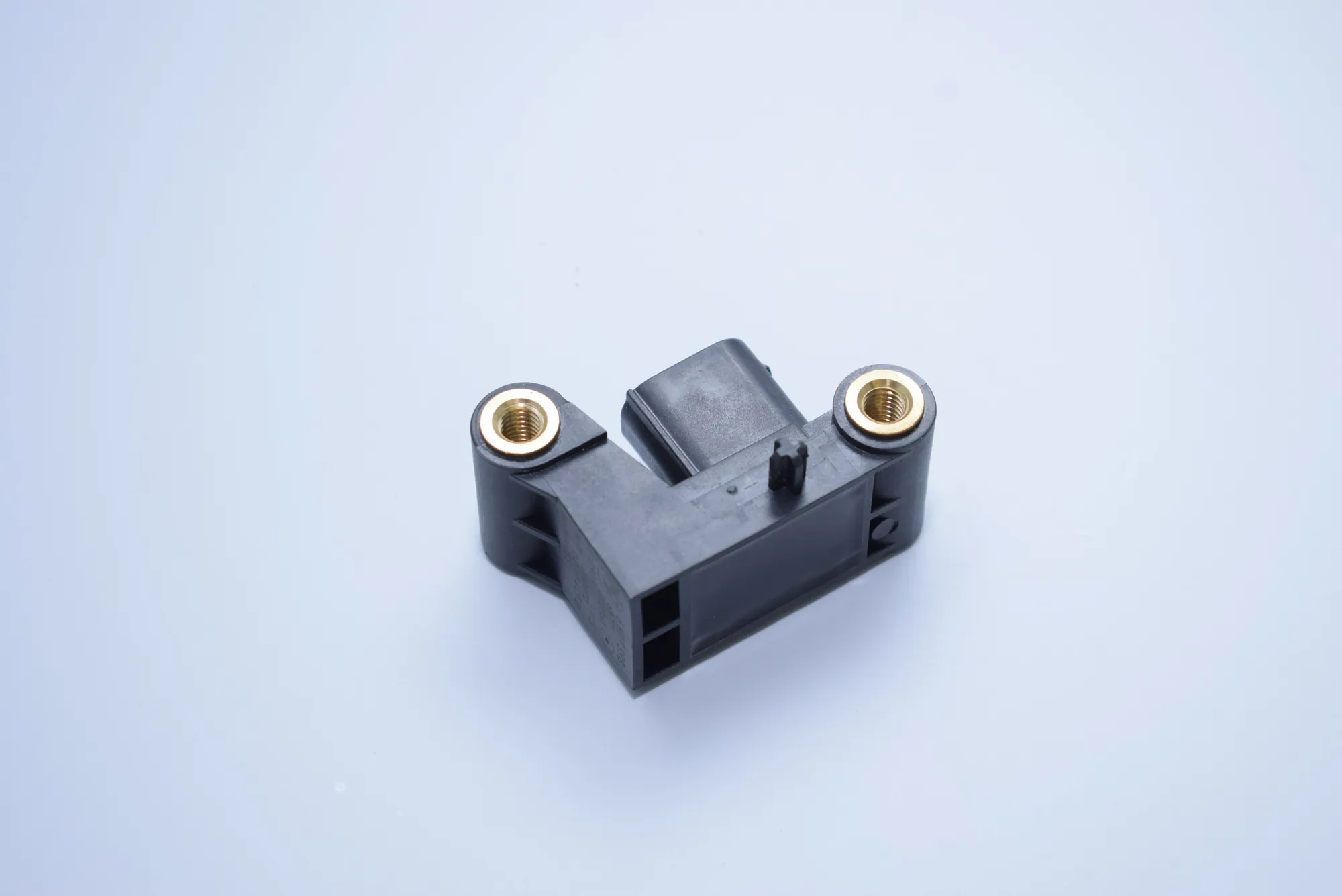 Front Left Impact Sensor – OEM 6977398 · BMW 5 (E60) 523 i 2005