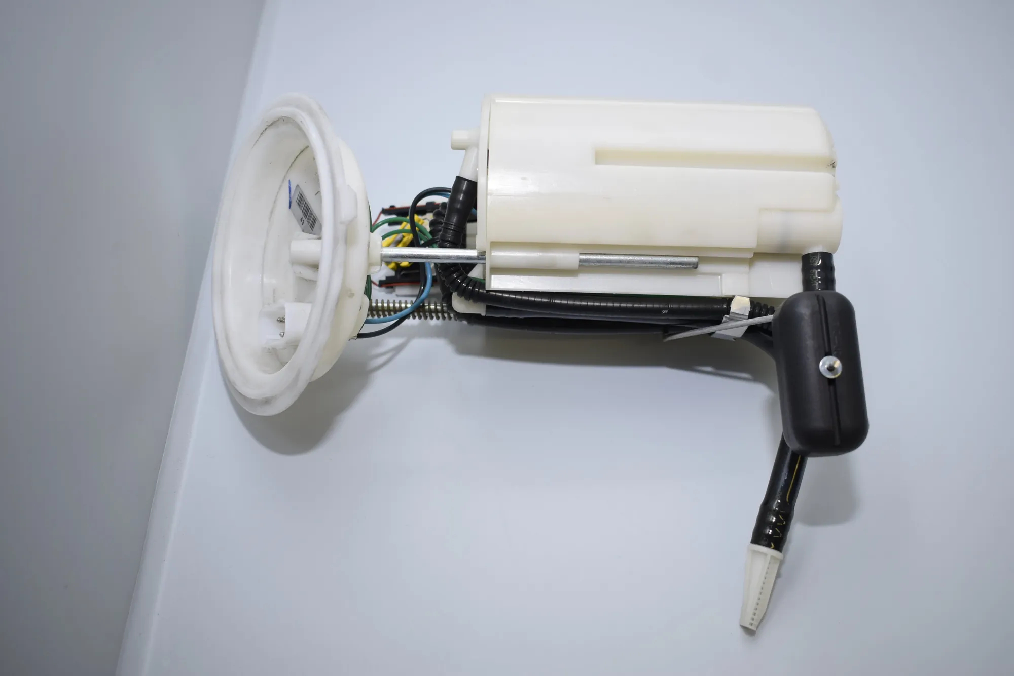 Fuel Tank Pump – OEM 6764141 · BMW 5 (E60) 523 i 2005 – 2