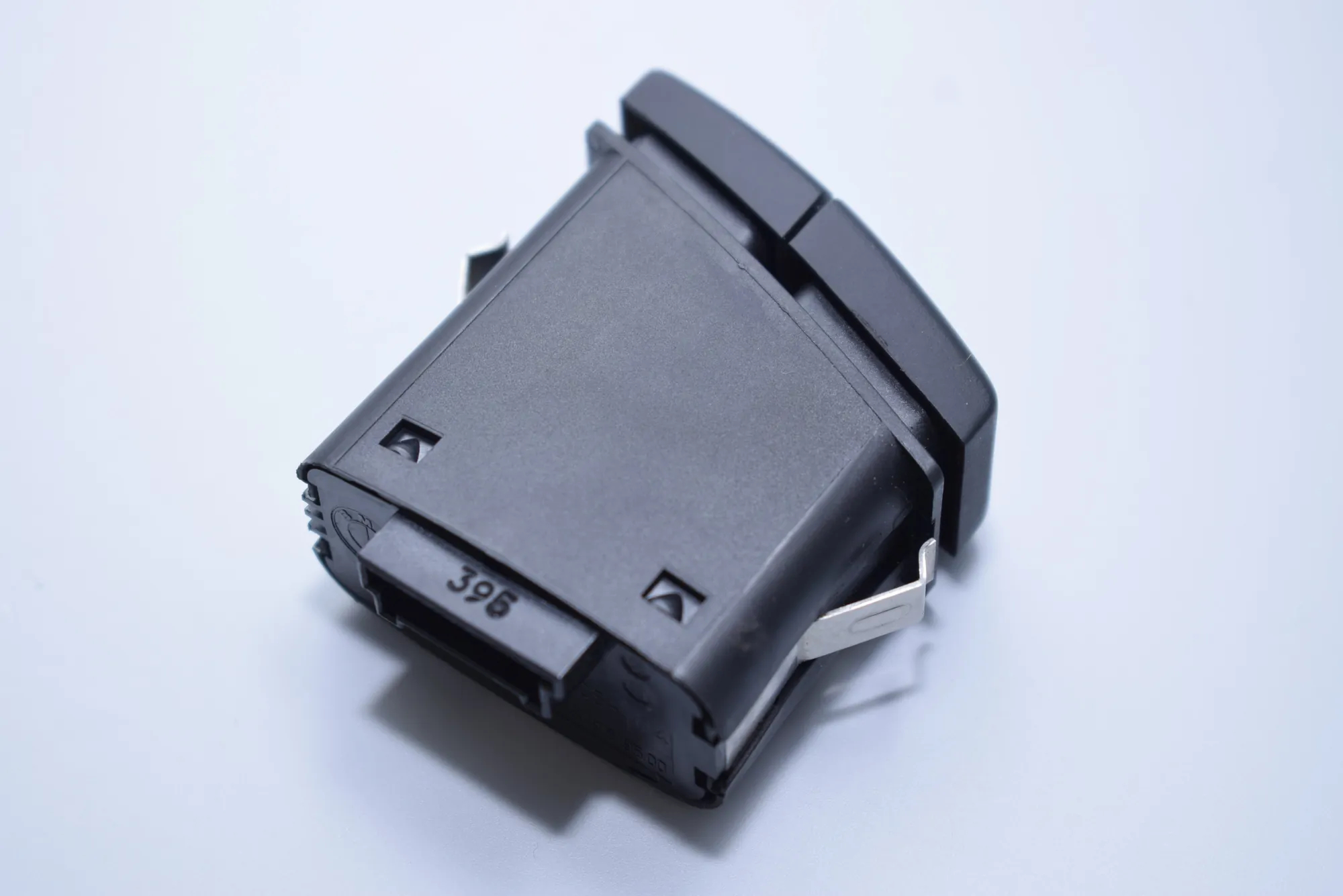 Switches – OEM 6919506 · BMW 5 (E60) 523 i 2005 – 3