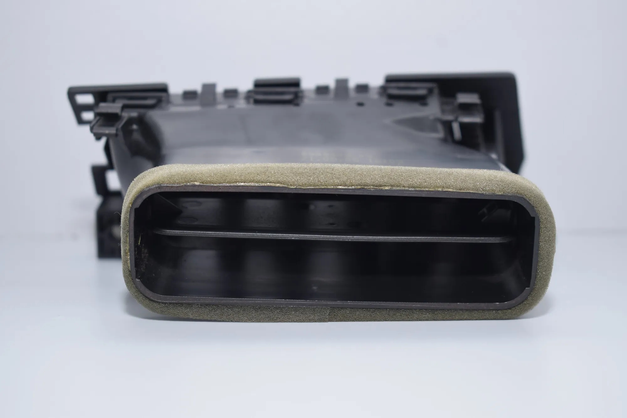 Dashboard Air Vents – OEM 6949303 · BMW 5 (E60) 523 i 2005 – 2