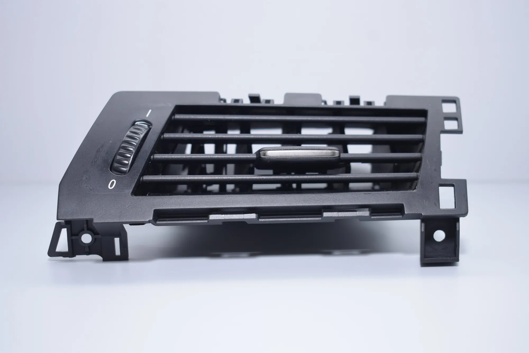 Dashboard Air Vents – OEM 6949303 · BMW 5 (E60) 523 i 2005 – 9