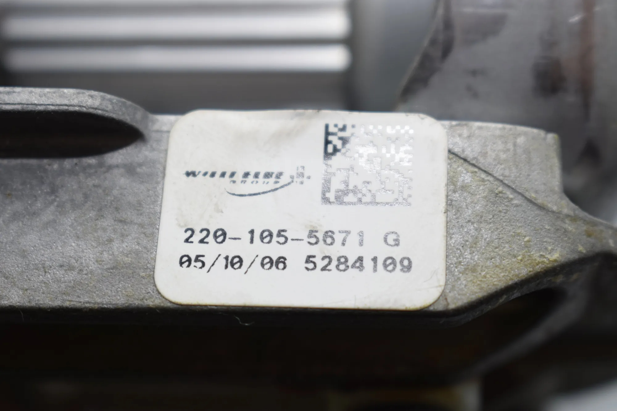 Steering Wheel Adjustment Mechanism – OEM 6774624 · BMW 5 (E60) 523 i 2005 – 6