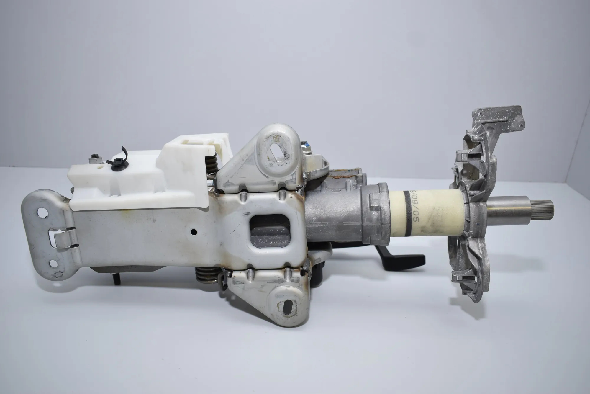 Steering Wheel Adjustment Mechanism – OEM 6774624 · BMW 5 (E60) 523 i 2005 – 3
