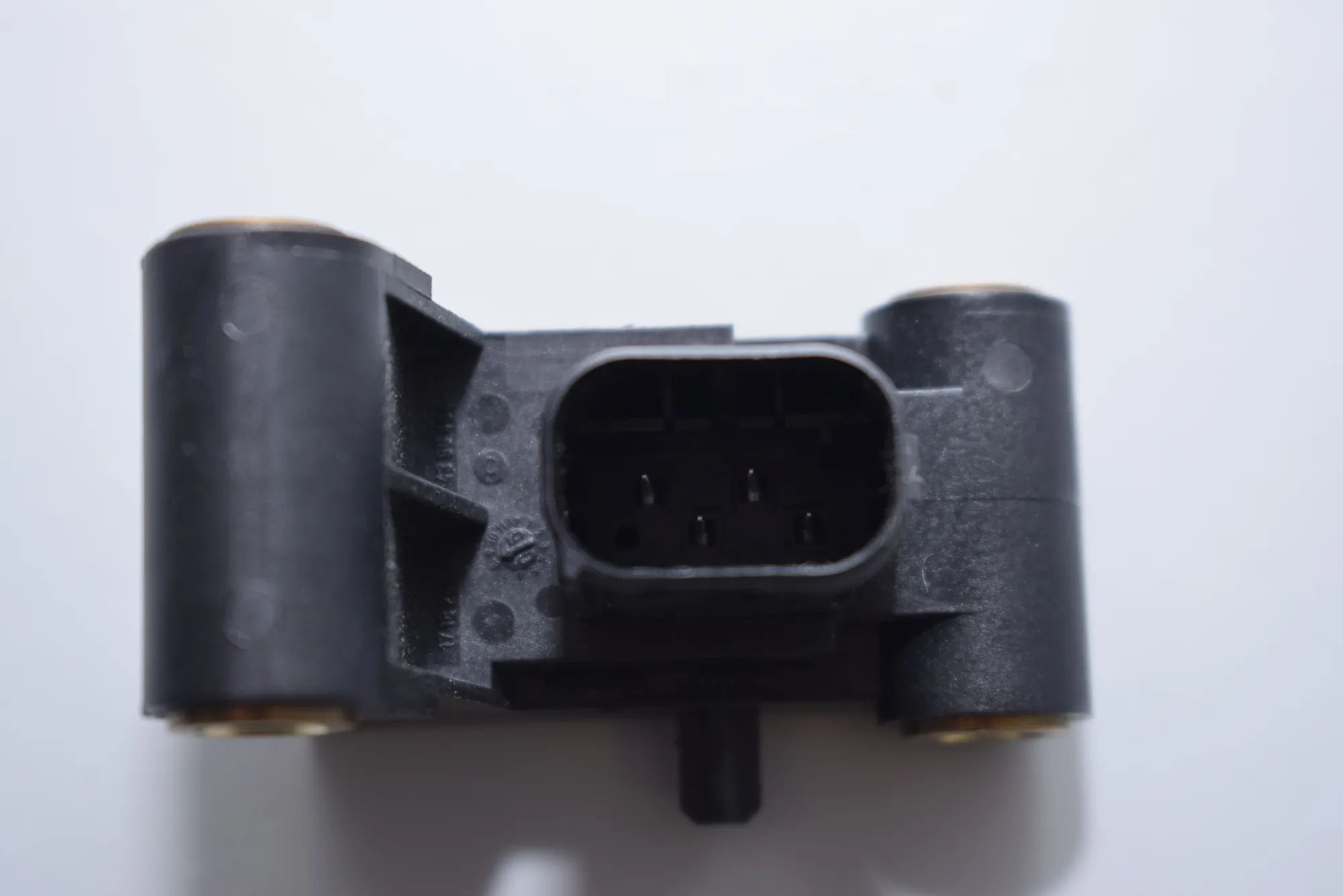 Front Left Impact Sensor – OEM 6977398 · BMW 5 (E60) 523 i 2005 – 2