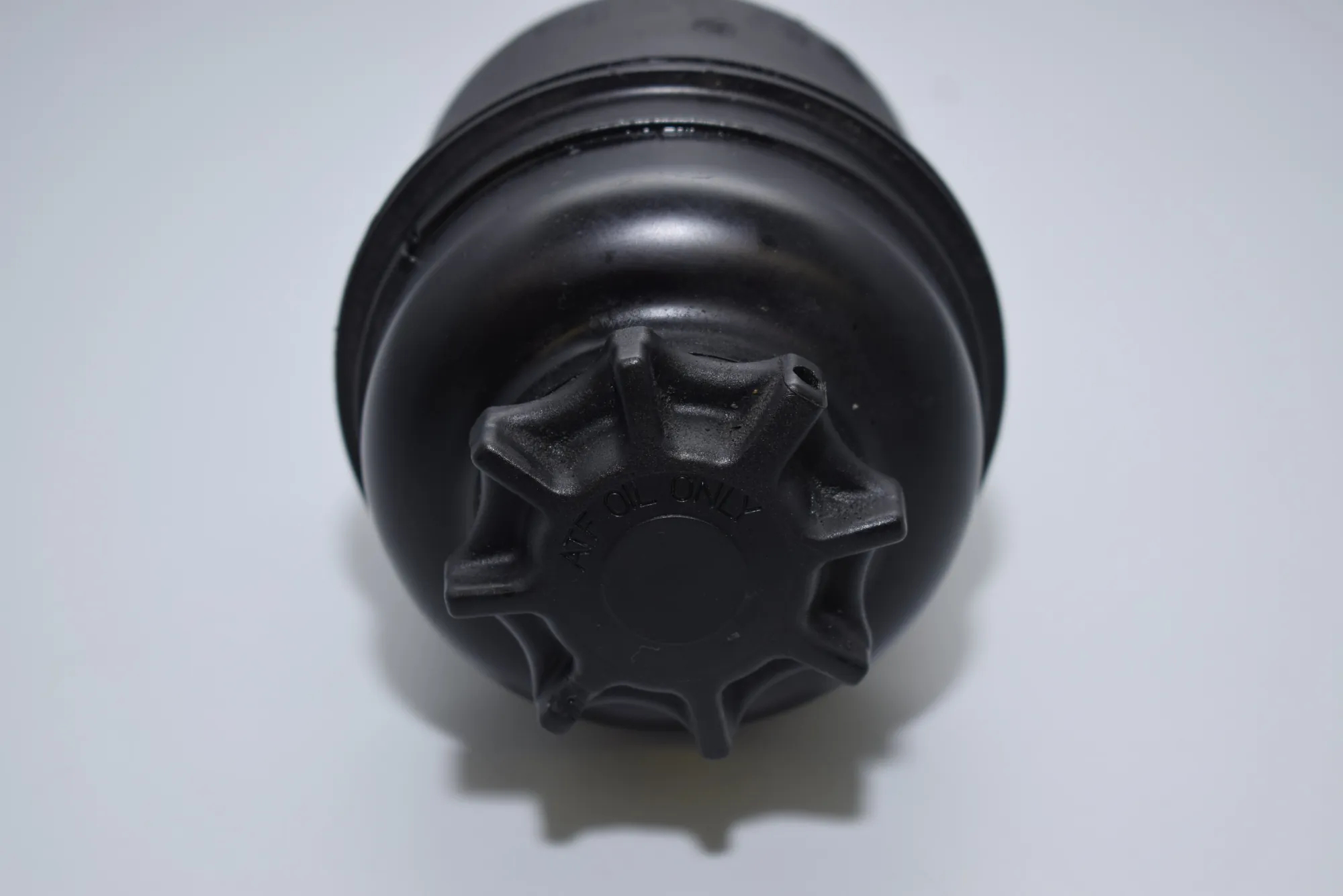 Power Steering Pump Tank – OEM 1097164 · BMW 5 (E60) 523 i 2005 – 6