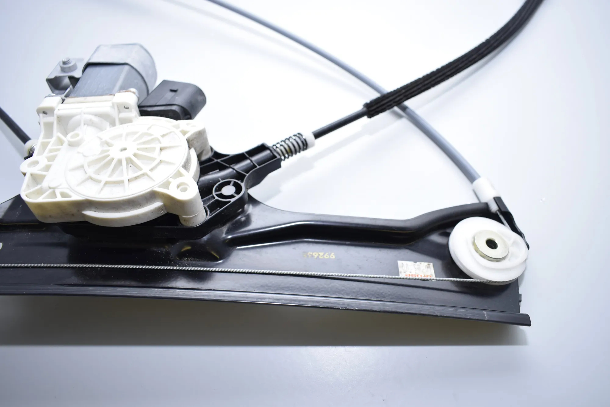 Front Right Door Window Regulator – OEM 7075668 · BMW 5 (E60) 523 i 2005 – 4