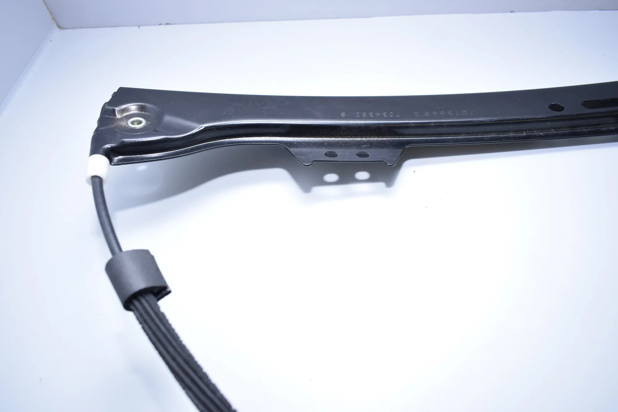 Front Right Door Window Regulator – OEM 7075668 · BMW 5 (E60) 523 i 2005 – 9