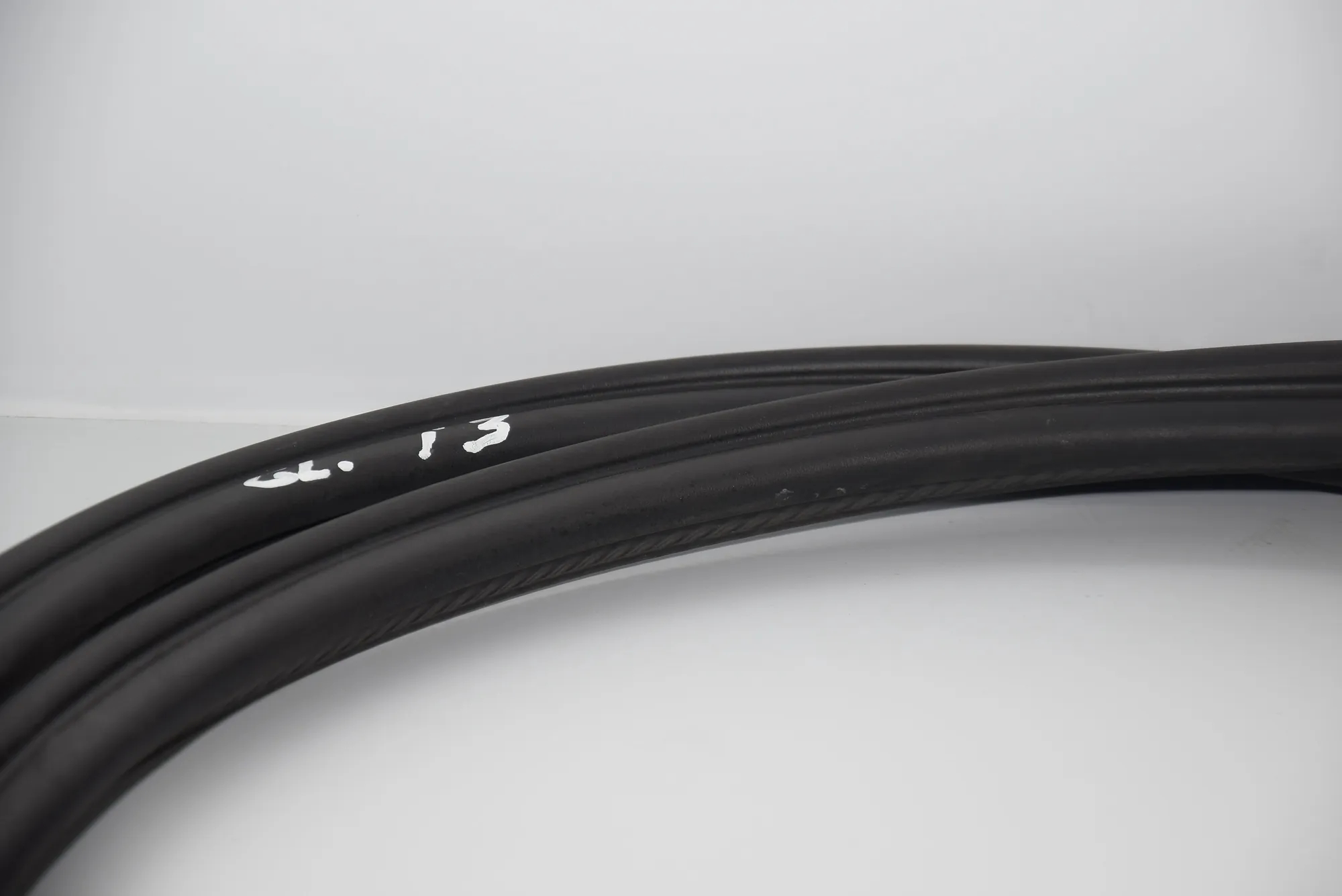 Tailgate Rubber Seal – OEM 7296906 · BMW i3 (I01) Hybrid 2017 – 2