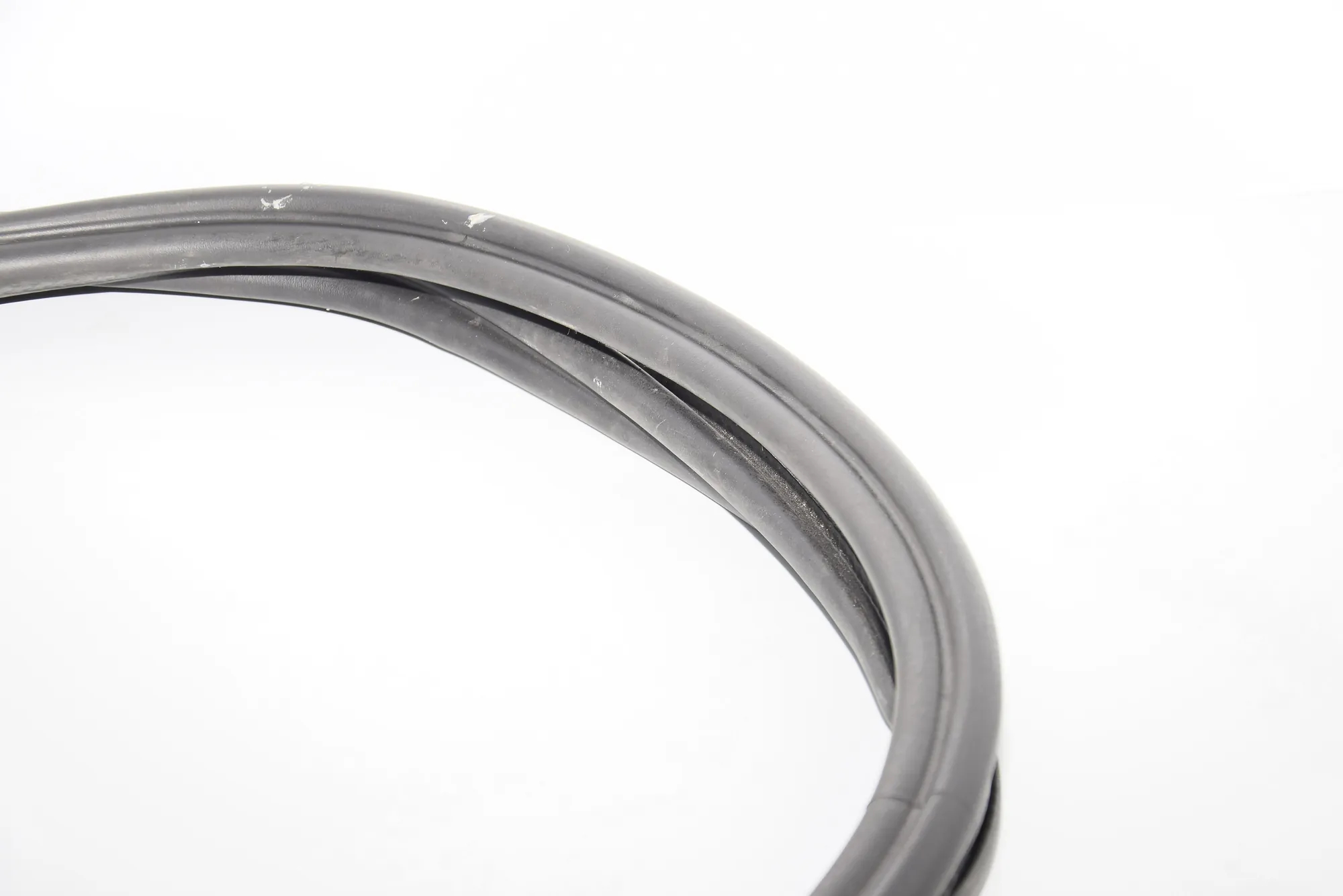Tailgate Rubber Seal – OEM 7296906 · BMW i3 (I01) Hybrid 2017 – 3