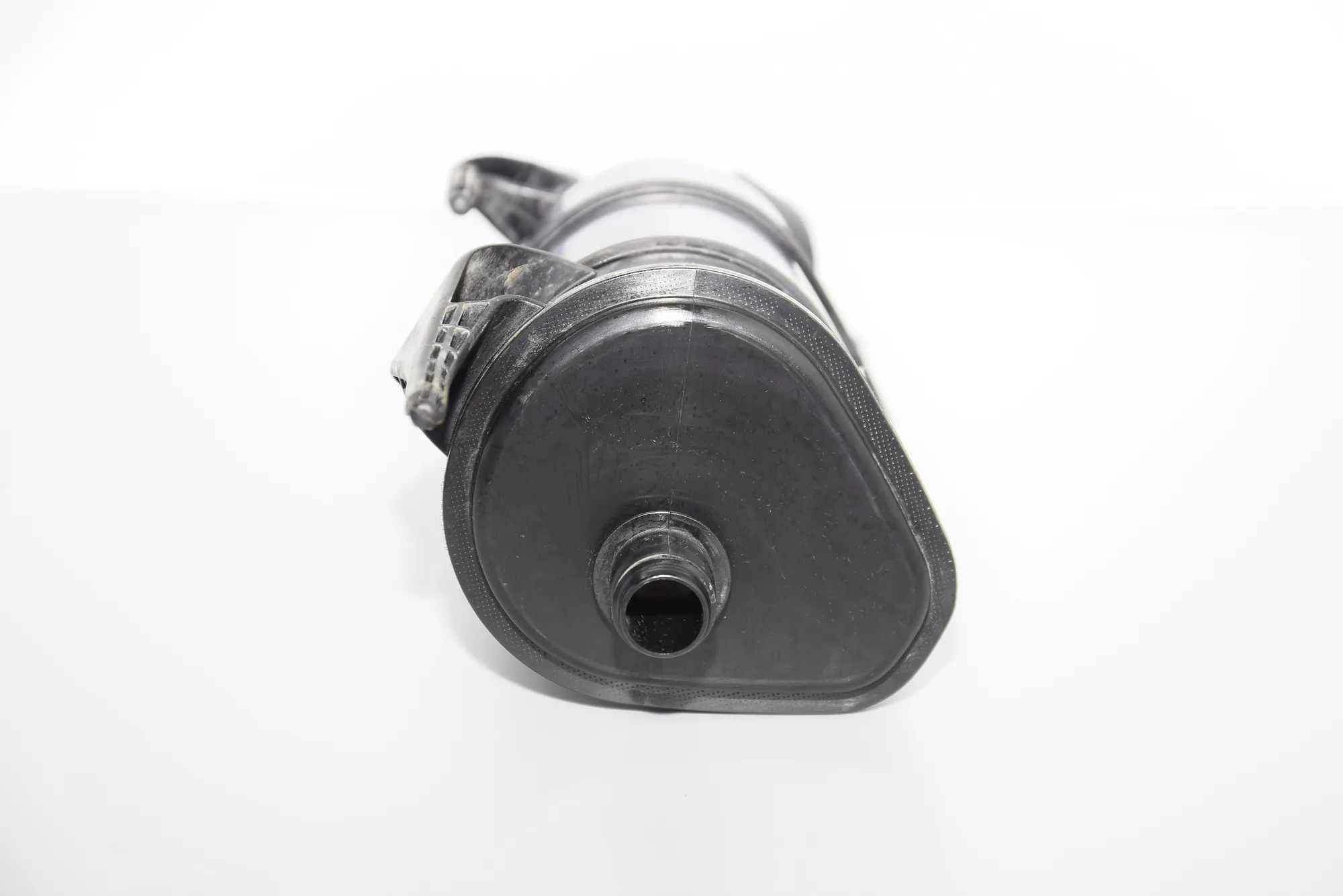 Charcoal Container Filter – OEM 7340429 · BMW i3 (I01) Hybrid 2017 – 2