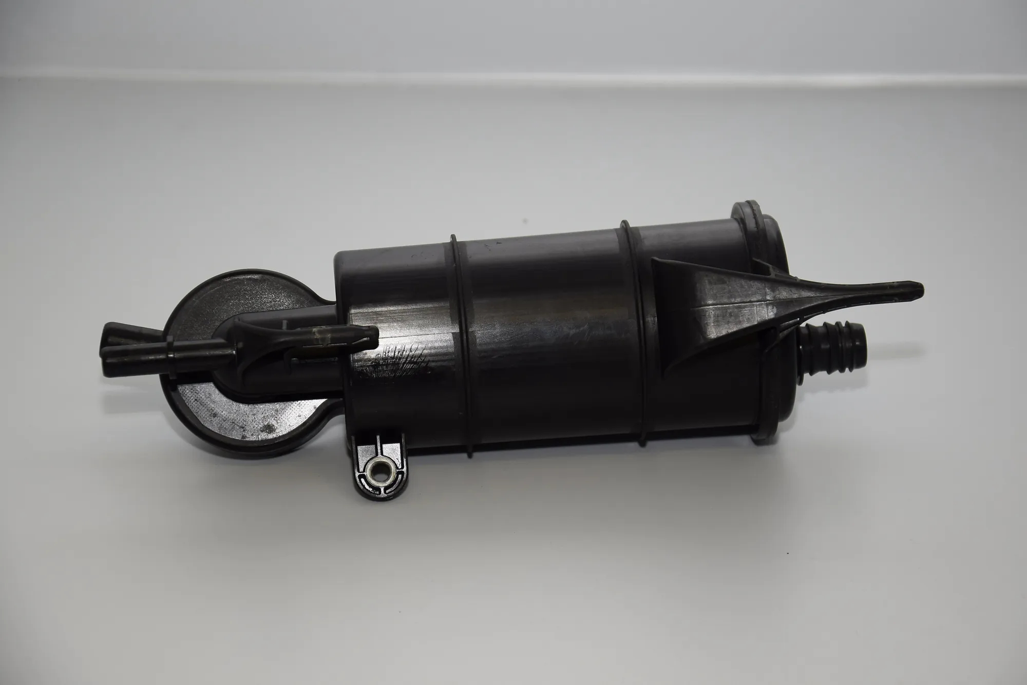 Charcoal Container Filter – OEM 7340429 · BMW i3 (I01) Hybrid 2017 – 3