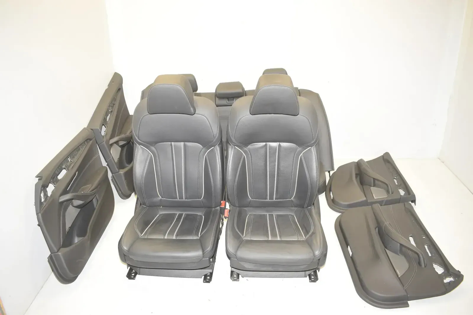 Seat set · BMW 5 (G30) (2016 - -) 540 i 2017 – 2
