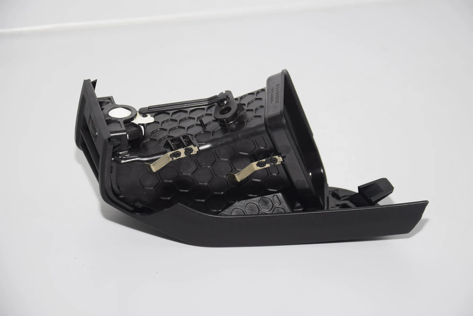 Dashboard Air Vents – OEM 9283002 · BMW i3 (I01) Hybrid 2017 – 4