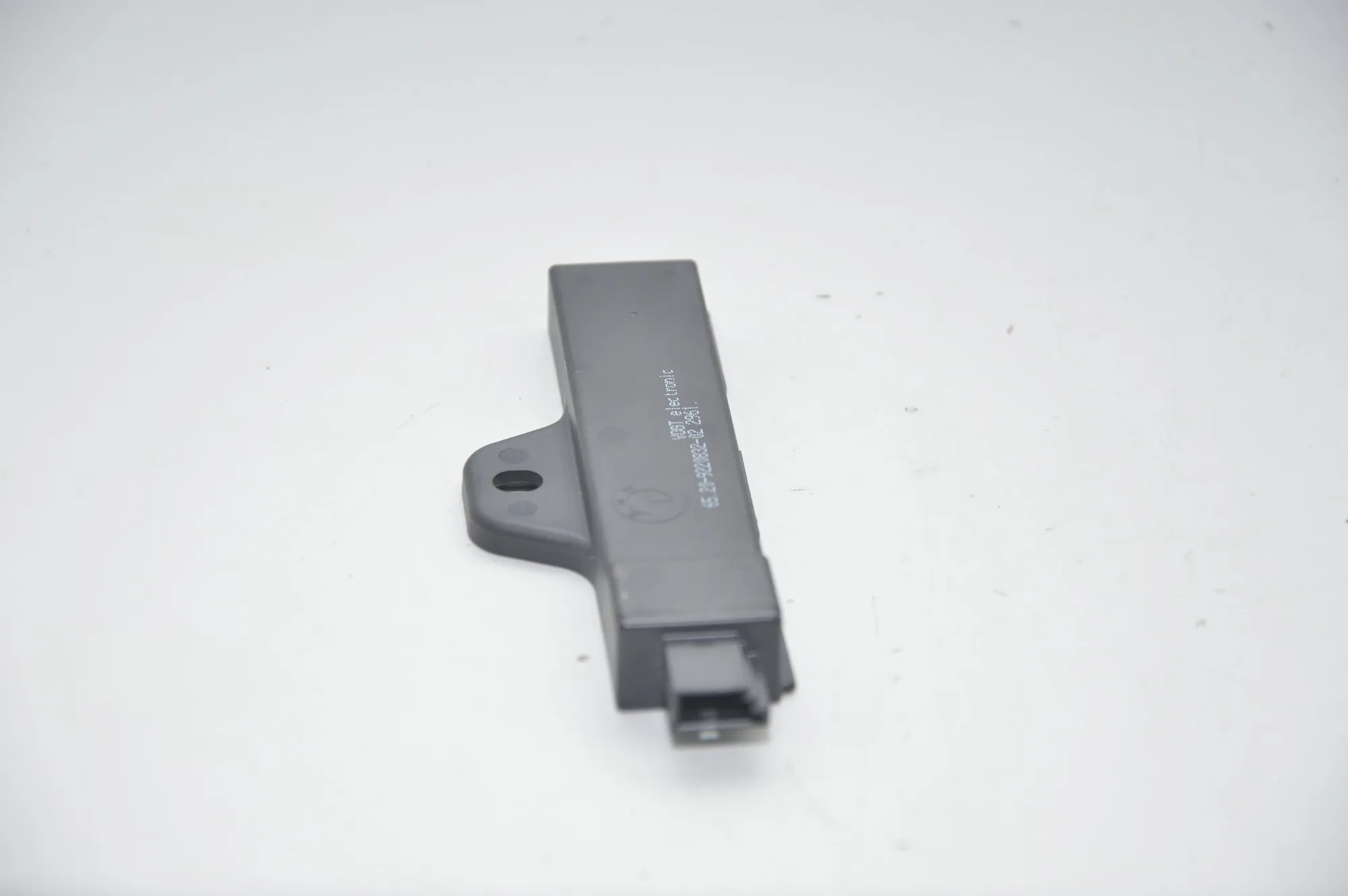 Antenna – OEM 9220832 · BMW i3 (I01) Hybrid 2017 – 2