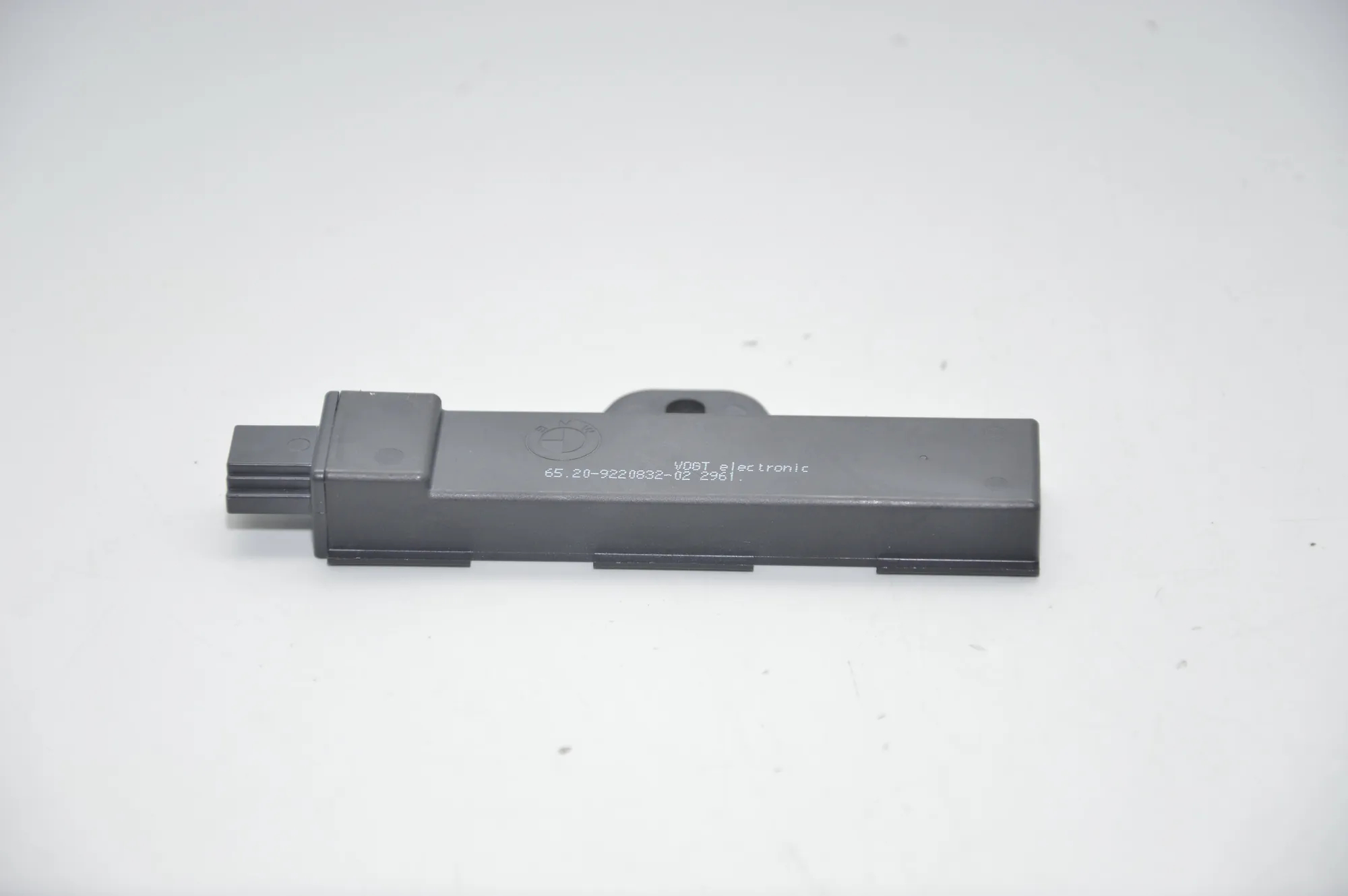 Antenna – OEM 9220832 · BMW i3 (I01) Hybrid 2017