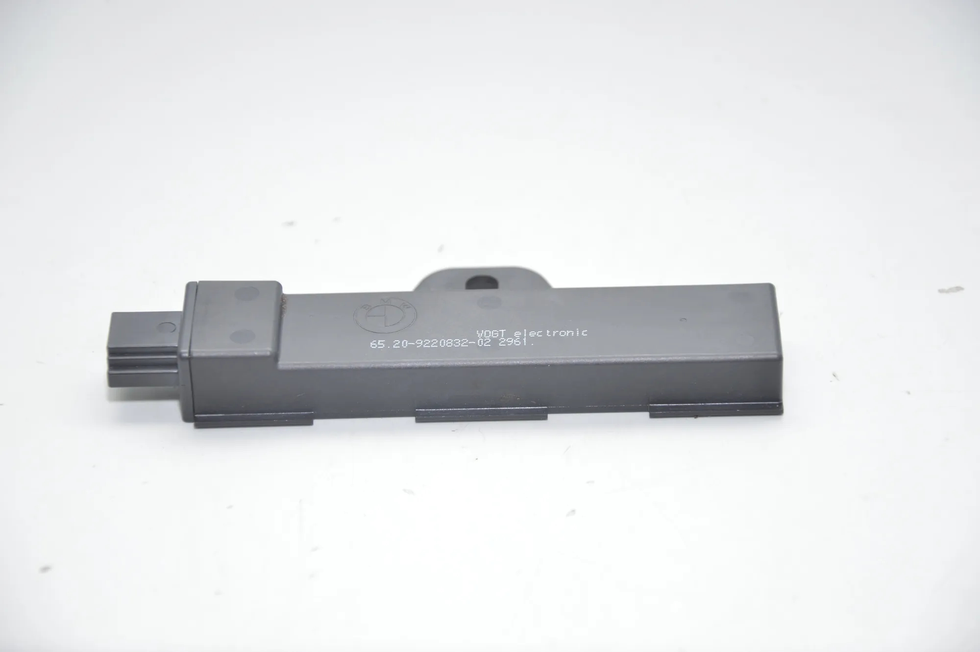 Antenna – OEM 9220832 · BMW i3 (I01) Hybrid 2017 – 3