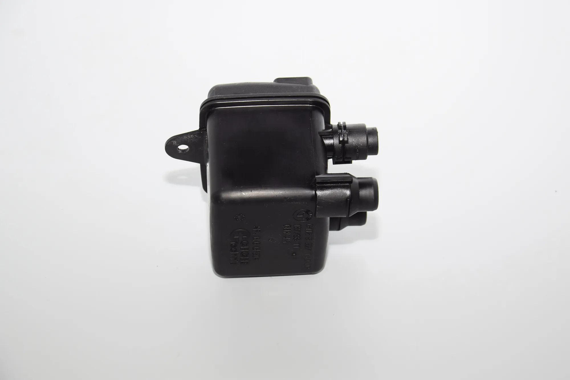 Expansion Tank – OEM 9327150 · BMW i3 (I01) Hybrid 2017 – 4