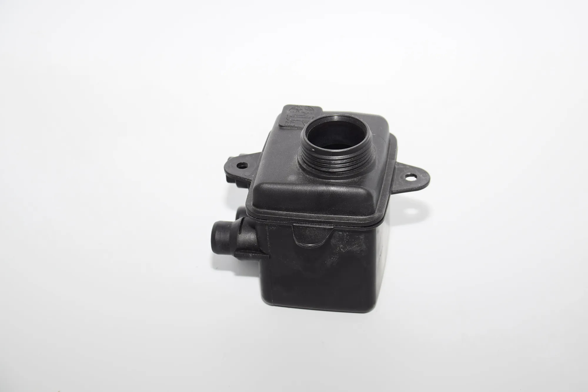 Expansion Tank – OEM 9327150 · BMW i3 (I01) Hybrid 2017 – 3