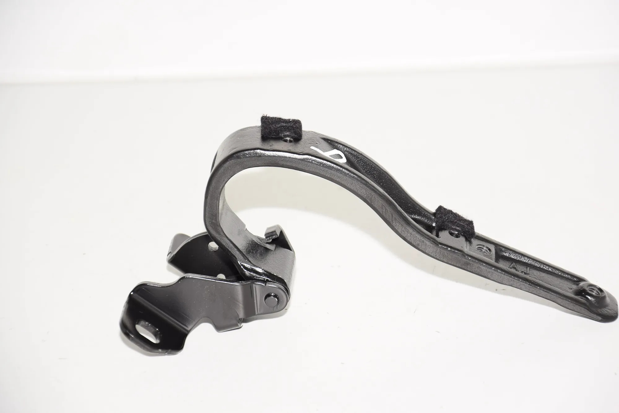 Right Side Bootlid Hinge – OEM 7296774 · BMW i3 (I01) Hybrid 2017 – 2