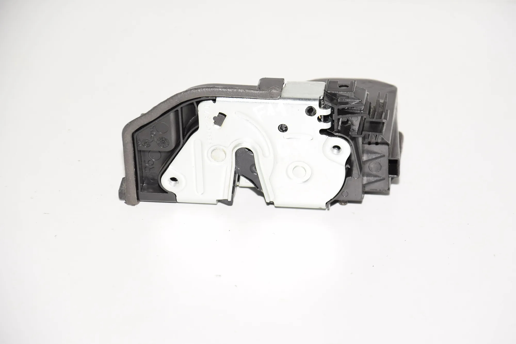 Rear Right Door Lock – OEM 7202148 · BMW 5 Touring (F11) BMW 5 Touring (F11) 2011