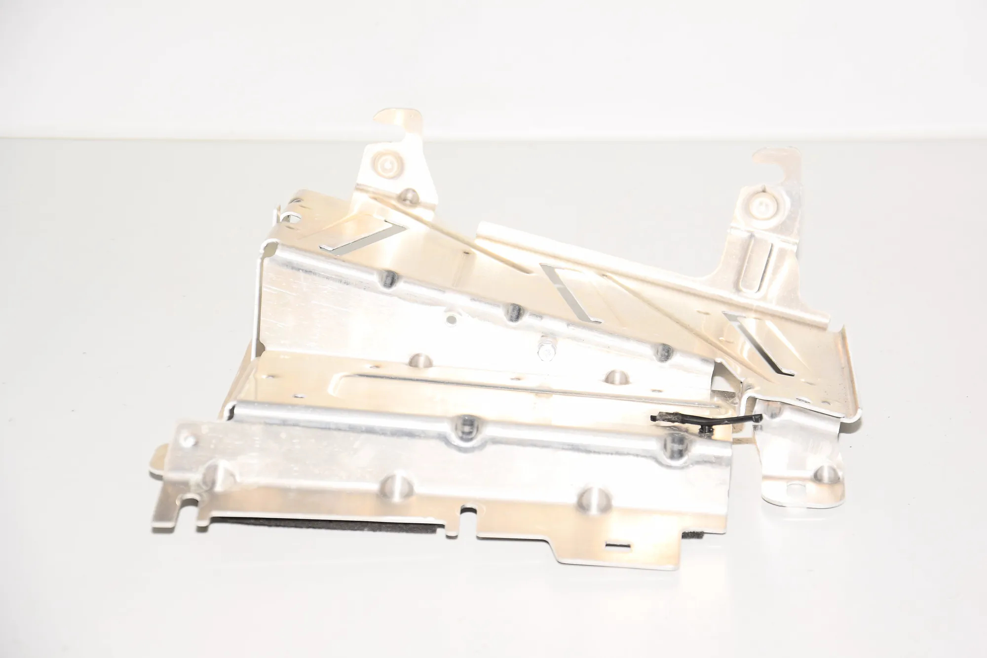 Other Body Parts – OEM 9353270 · BMW 7 (G11, G12) BMW 7 (G11, G12) 2016