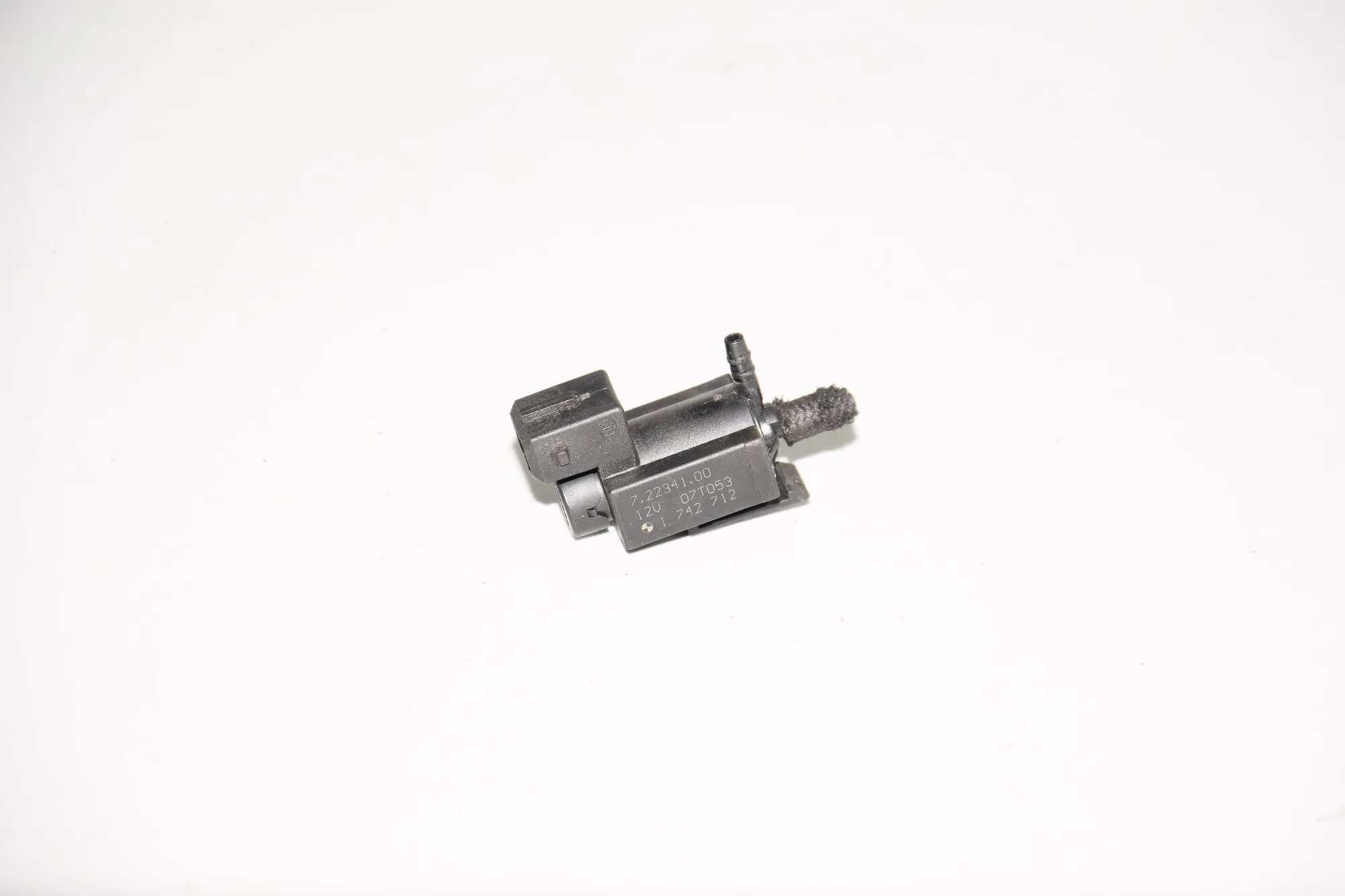 Solenoid Valve – OEM 1742712 · BMW 5 (E39) BMW 5 (E39) 530 d 2001 – 2