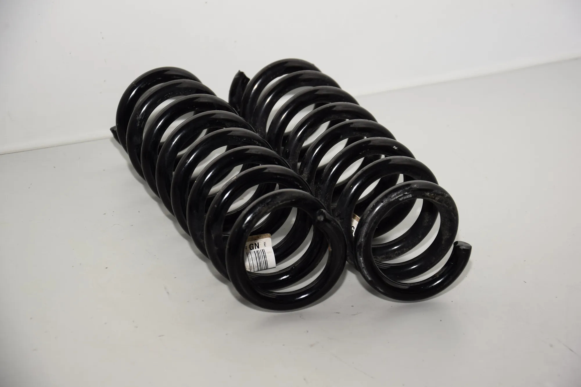 Rear Left Coil Spring – OEM NA · BMW 3 (F30, F80) BMW 3 (F30, F80) 320 i 2017