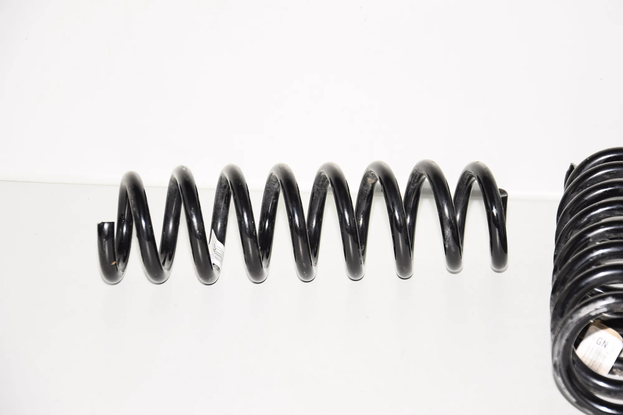 Rear Left Coil Spring – OEM NA · BMW 3 (F30, F80) BMW 3 (F30, F80) 320 i 2017 – 2