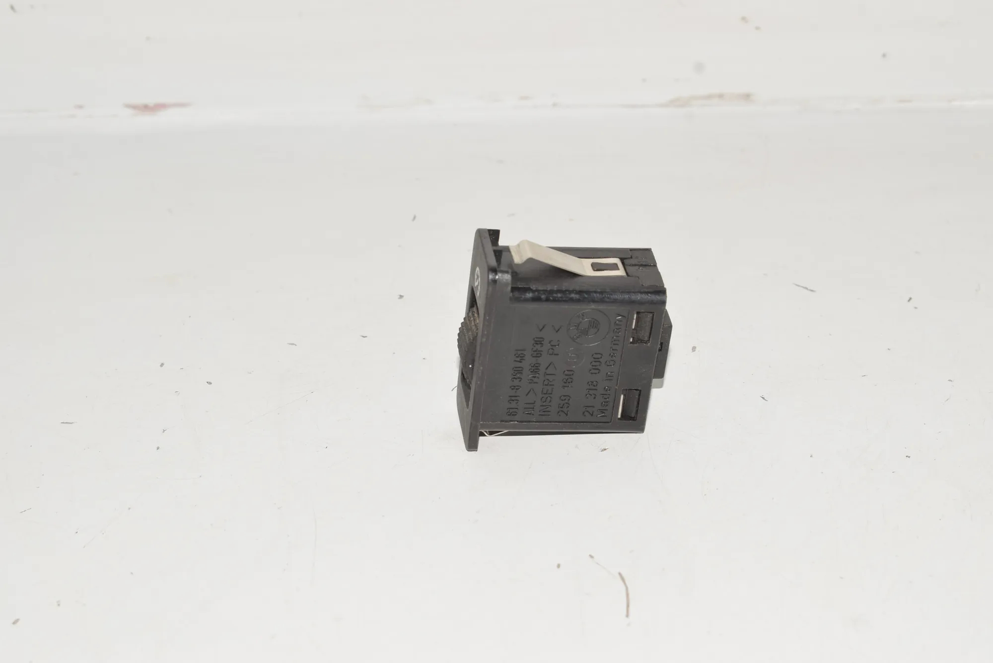 Switches – OEM 8360461 · BMW 5 (E39) BMW 5 (E39) 2000 – 2