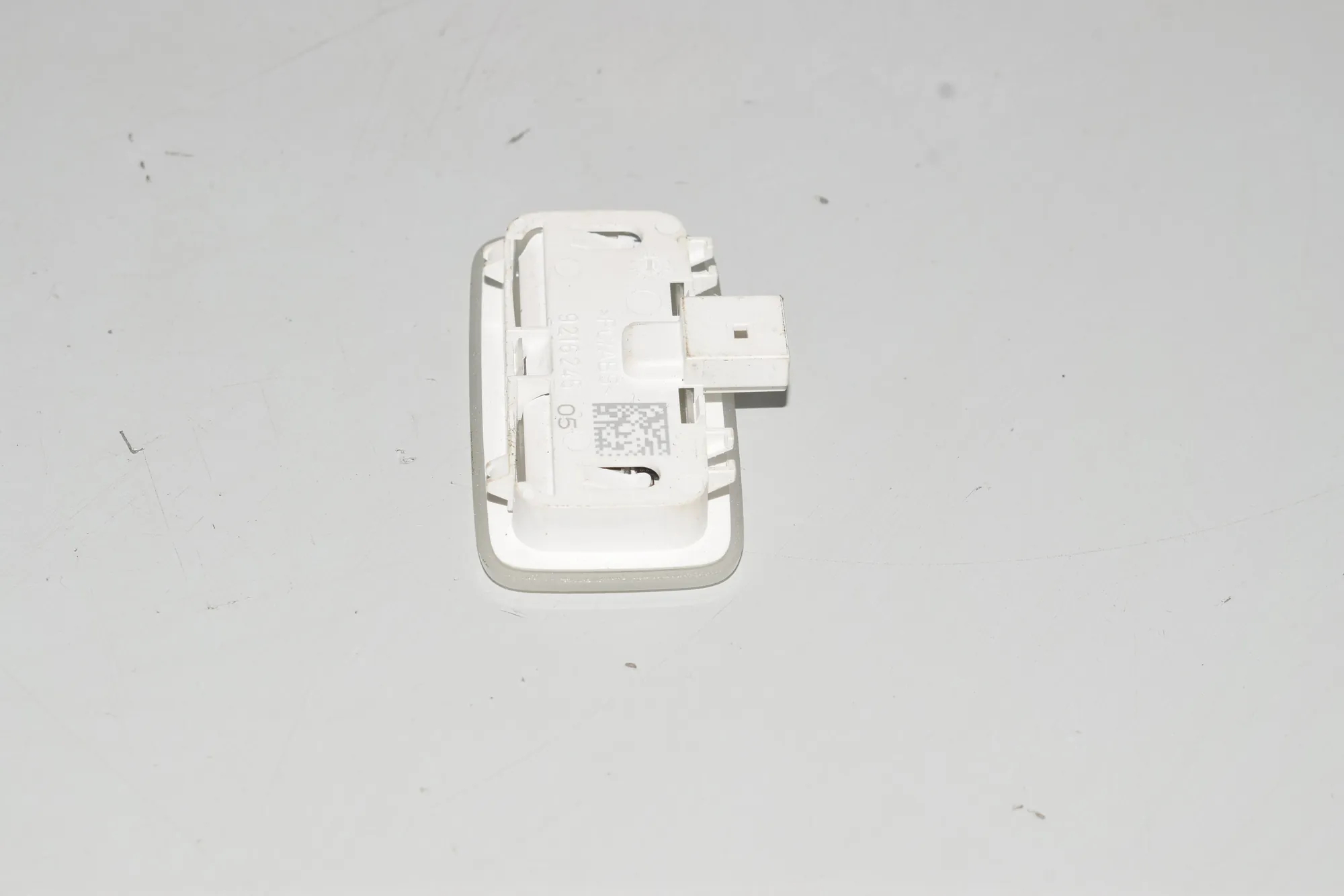 Interior Lighting – OEM 9216245 · BMW 3 (F30, F80) BMW 3 (F30, F80) 2014 – 3