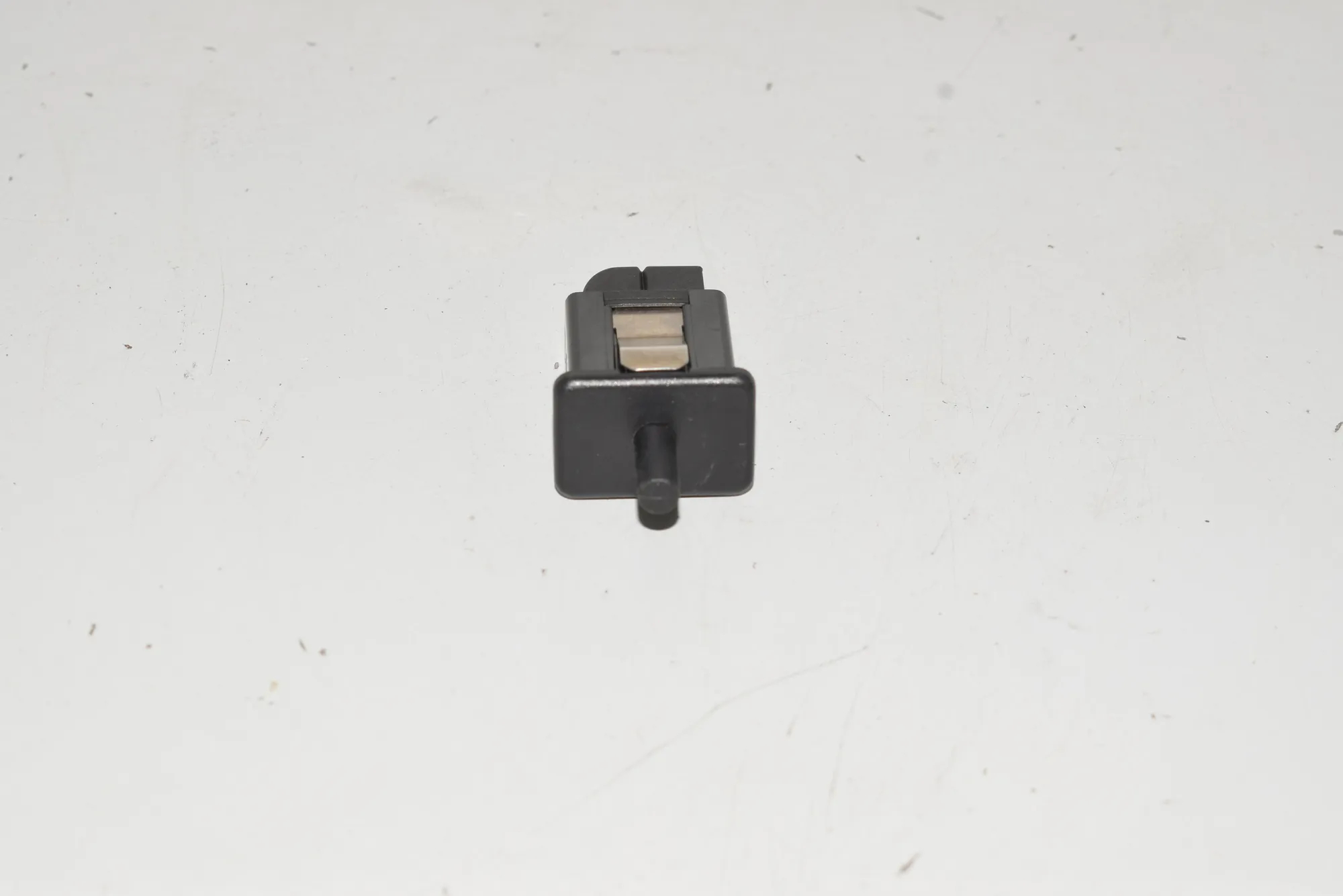 Switches – OEM 1388277 · BMW 5 (E39) BMW 5 (E39) 2003