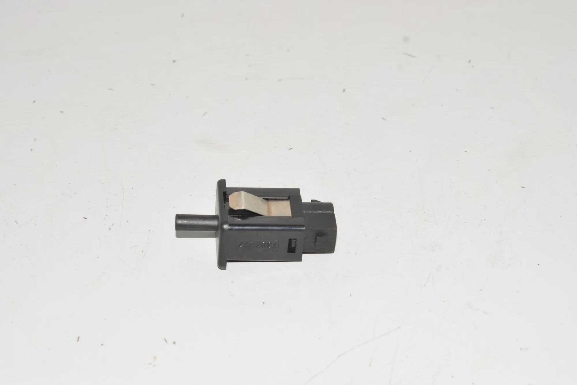 Switches – OEM 1388277 · BMW 5 (E39) BMW 5 (E39) 2003 – 2