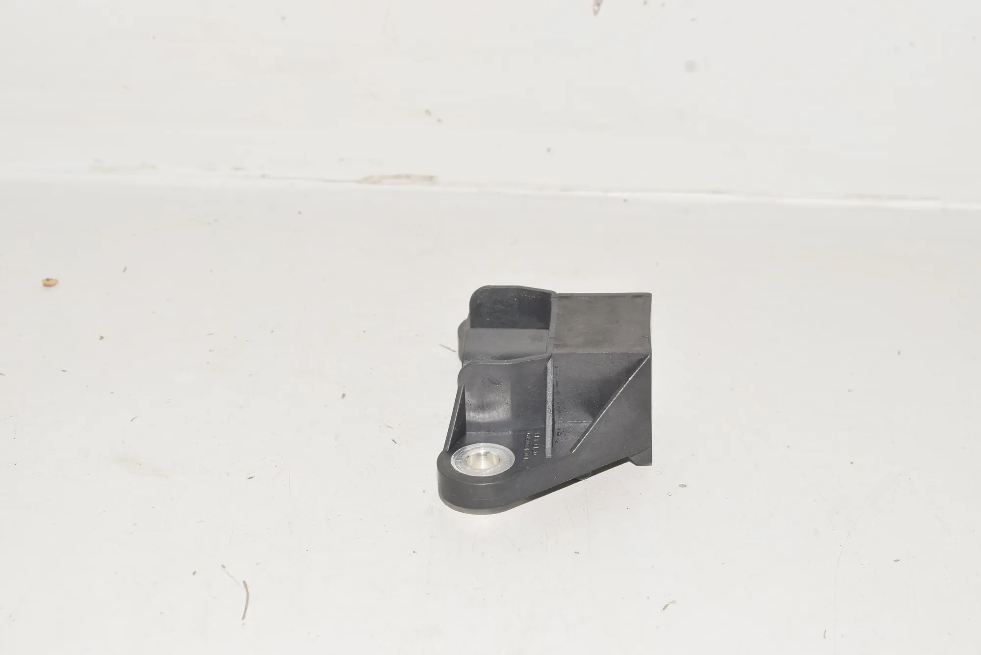 Rear Right Impact Sensor – OEM 9159310 · BMW 7 (F01, F02) BMW 7 (F01, F02) 2012 – 2